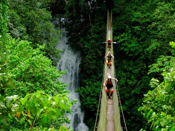 travel to costa rica safely